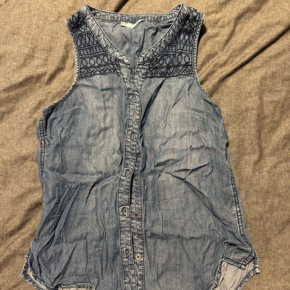Never worn denim button up tank top.